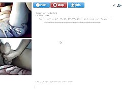 Chatrandom: Španska milf dobili svoj cum drgnjenje muco, medtem ko